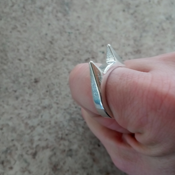 NWOT CAT EAR SELF DEFENSE RING - Picture 3 of 3